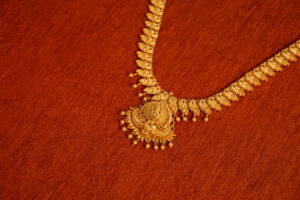 The Little Details That Set A Great Gold Shop Apart