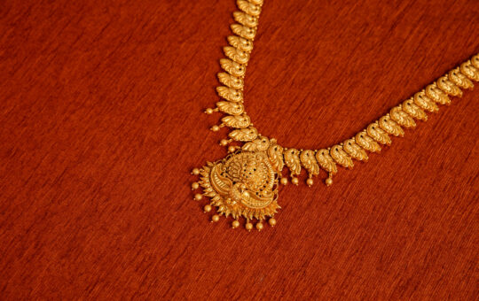 The Little Details That Set A Great Gold Shop Apart